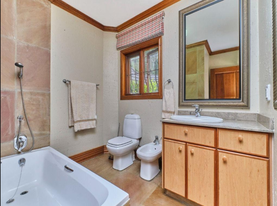 7 Bedroom Property for Sale in Mullersrust Free State